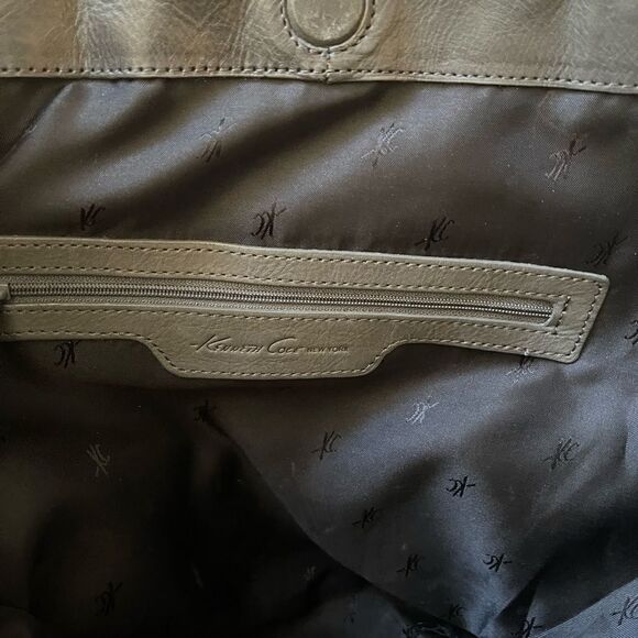 Kenneth Cole Handle It Over  Leather Black shoulder large Bag. - Picture 13 of 16